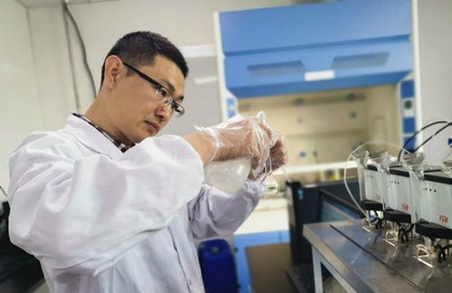 扎根西太湖，創(chuàng)新塑未來——記武進(jìn)區(qū)“學(xué)習(xí)身邊榜樣”入選者、塑料制品研發(fā)先鋒